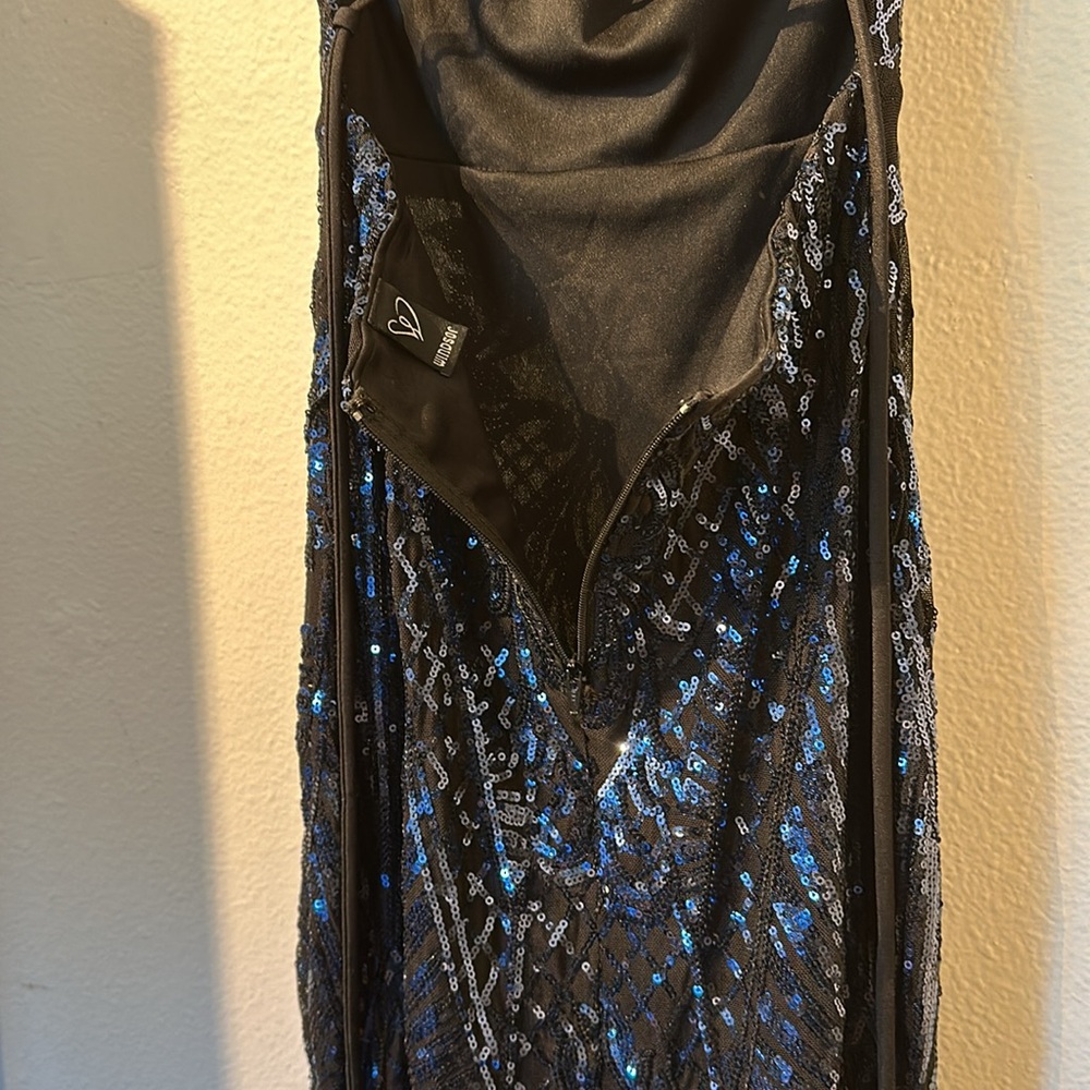 ✨Sequined open back dress with front side slit “Rowena” mermaid fit - Picture 7 of 15